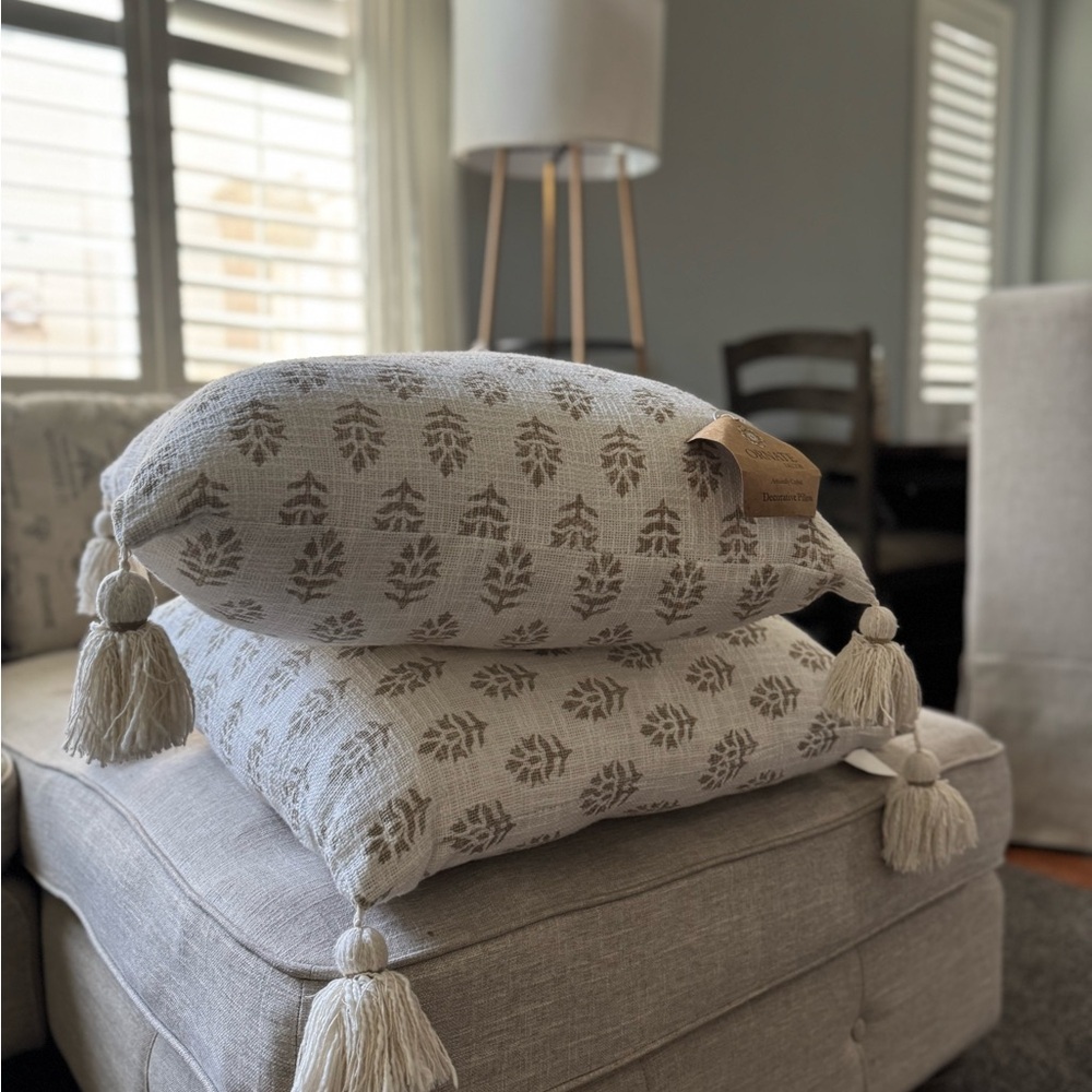 Elegant Leaf Patterned Cushions in Cream and Brown